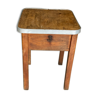 Tabouret coffre en bois