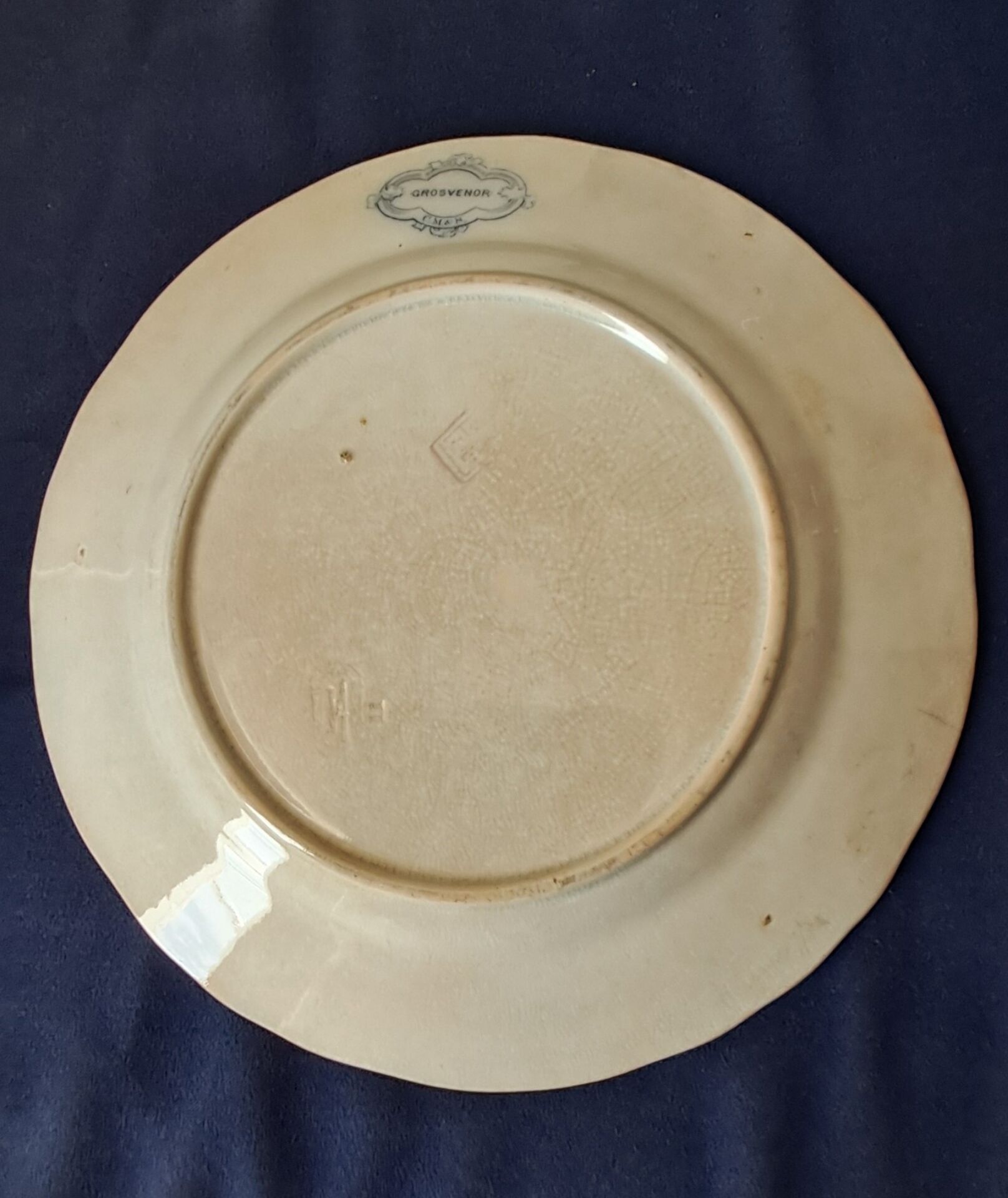 Assiettes en faïence anglaise. 19ème.  Grosvenor China