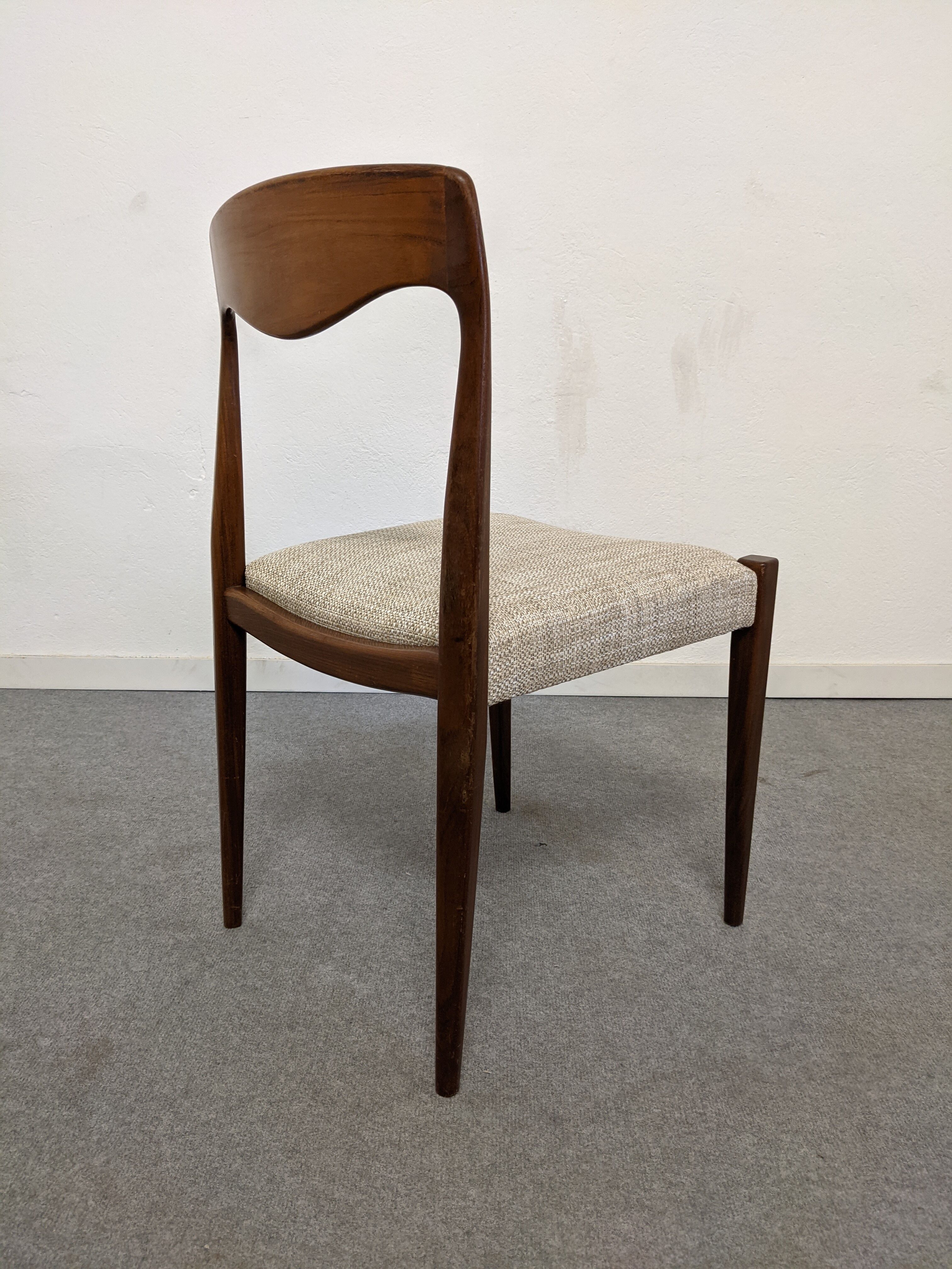 Set of 6 Danish chairs from the 70