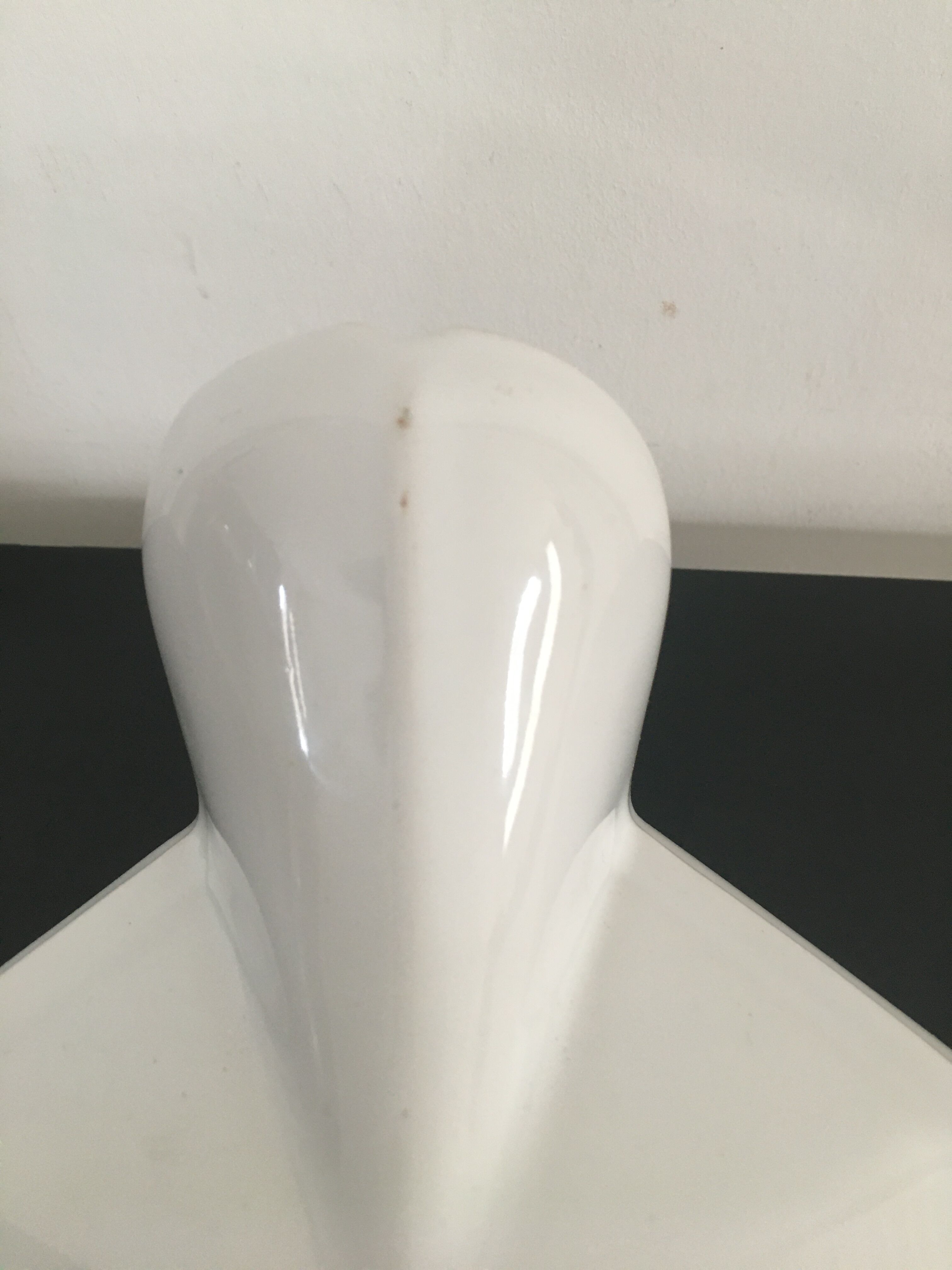 Sconce in white earthenware