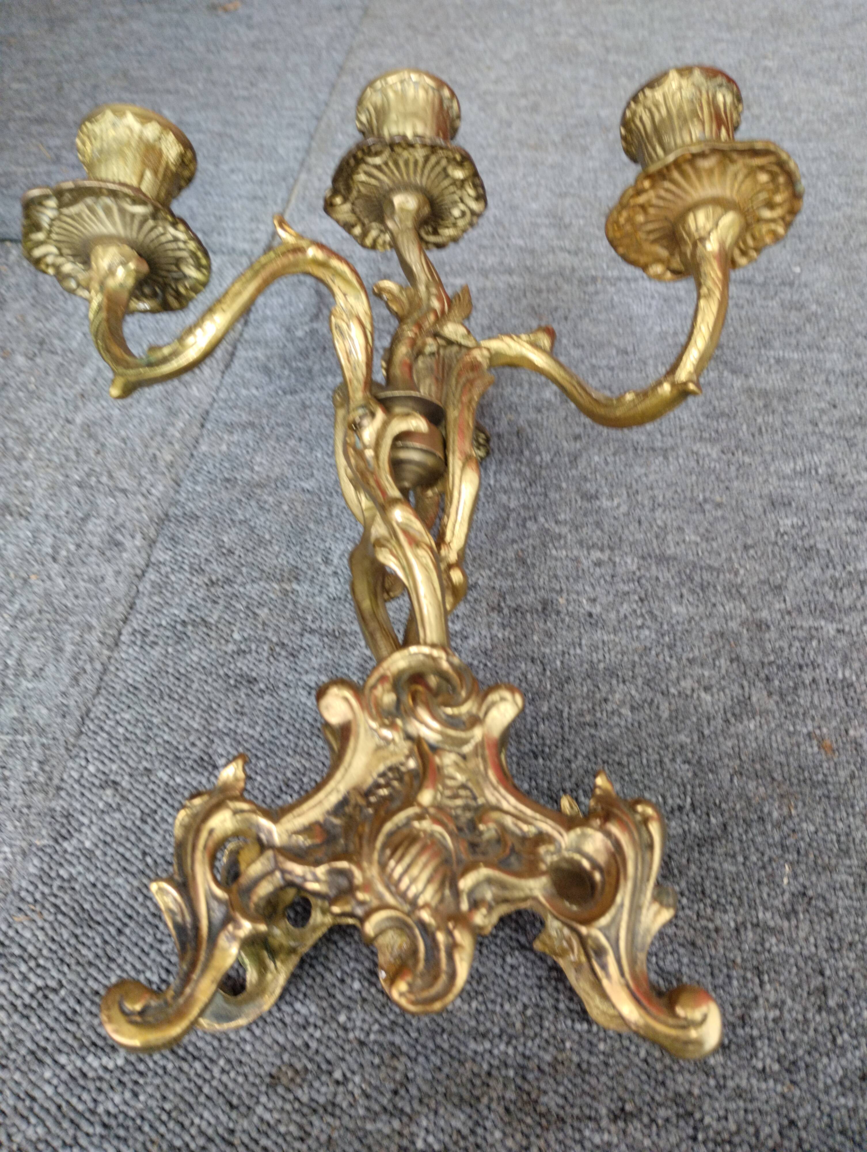 Pair of gilded bronze candelabras in Rocaille style - 4 arms of light
