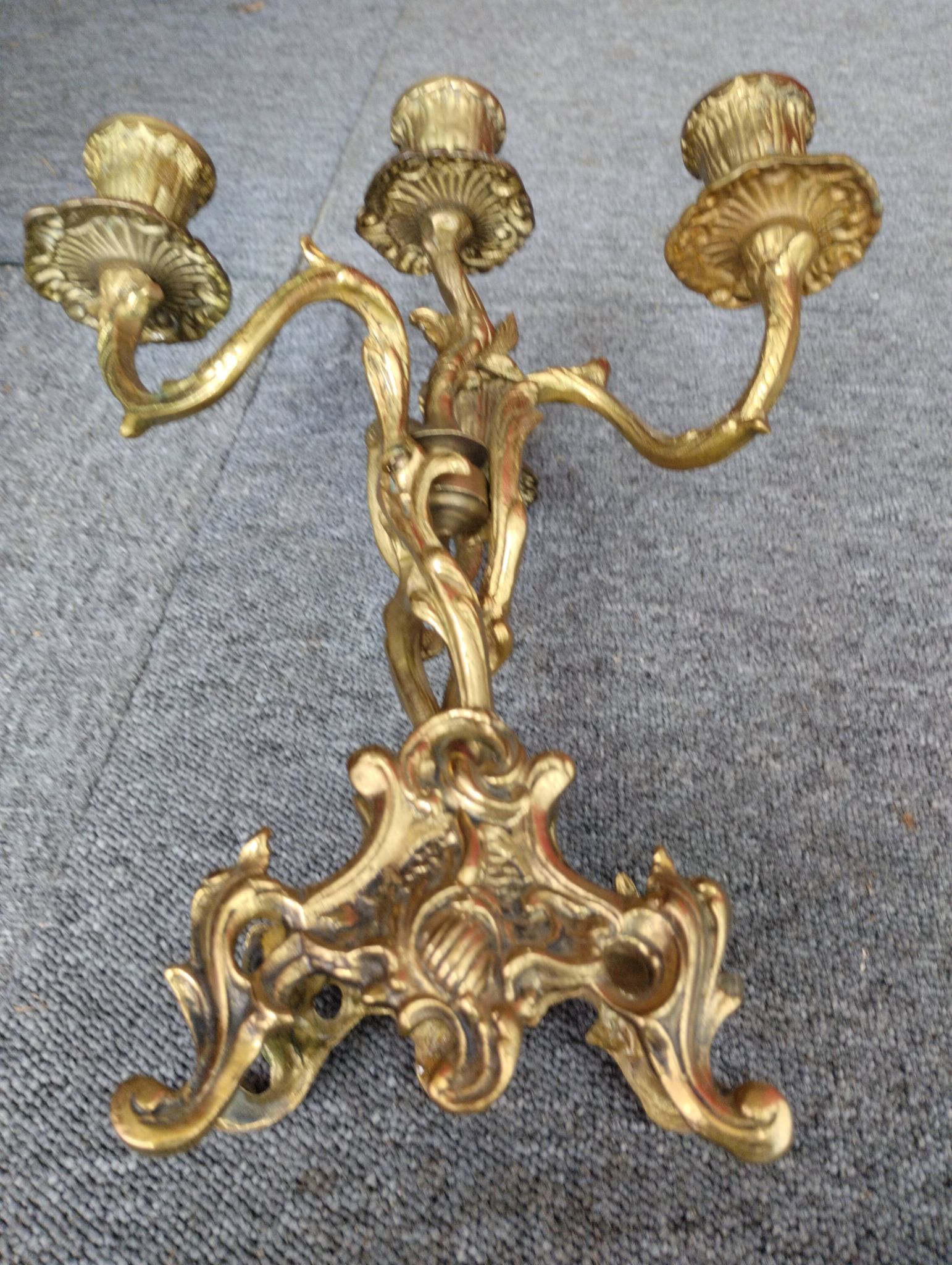 Pair of gilded bronze candelabras in Rocaille style - 4 arms of light