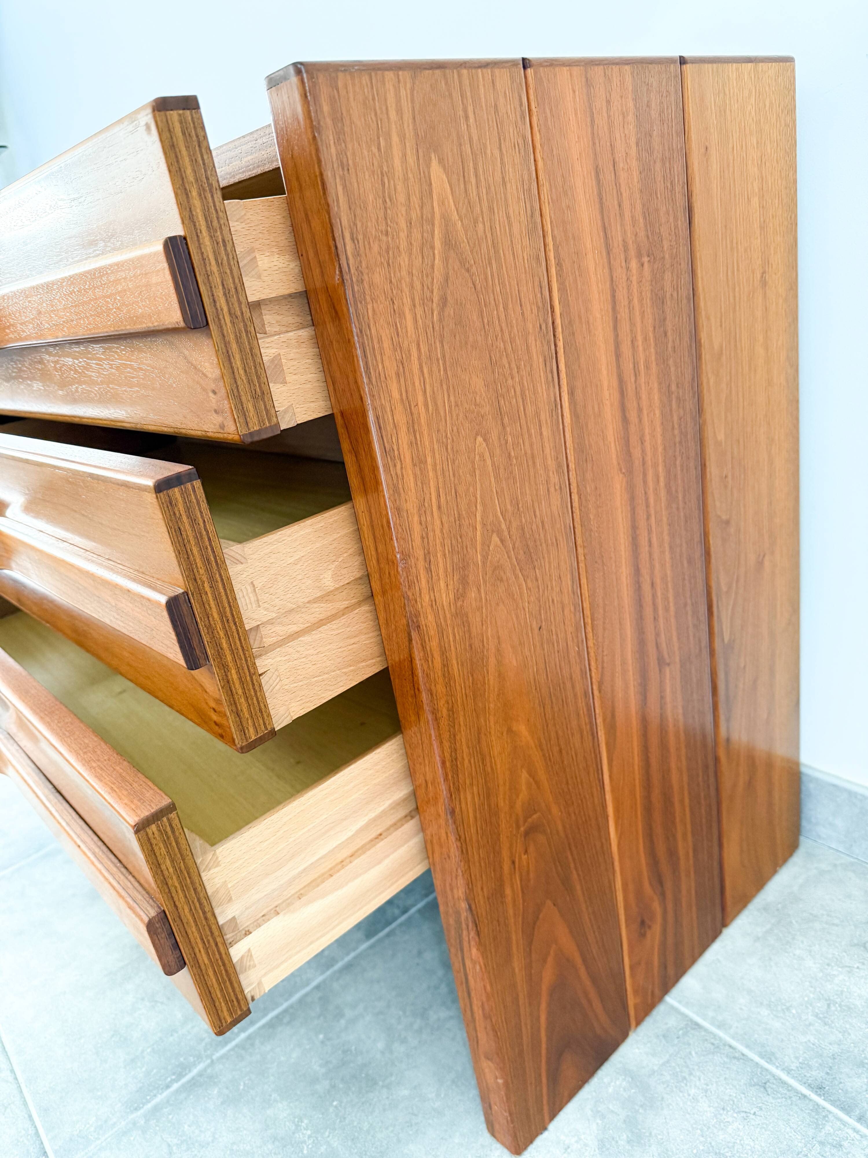 Elm chest of drawers dlg Maison Regain, vintage 70's