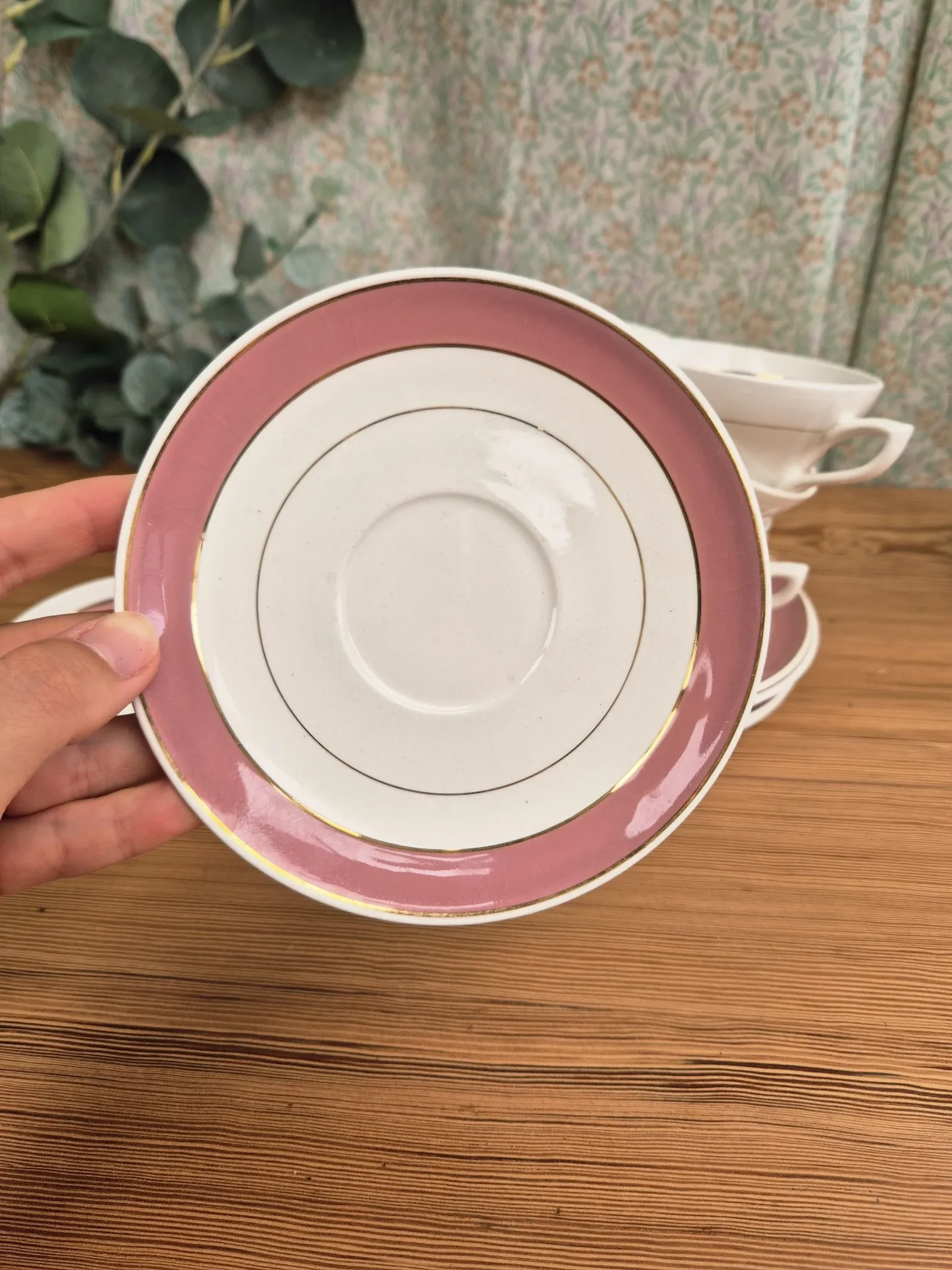 6 vintage coffee cups