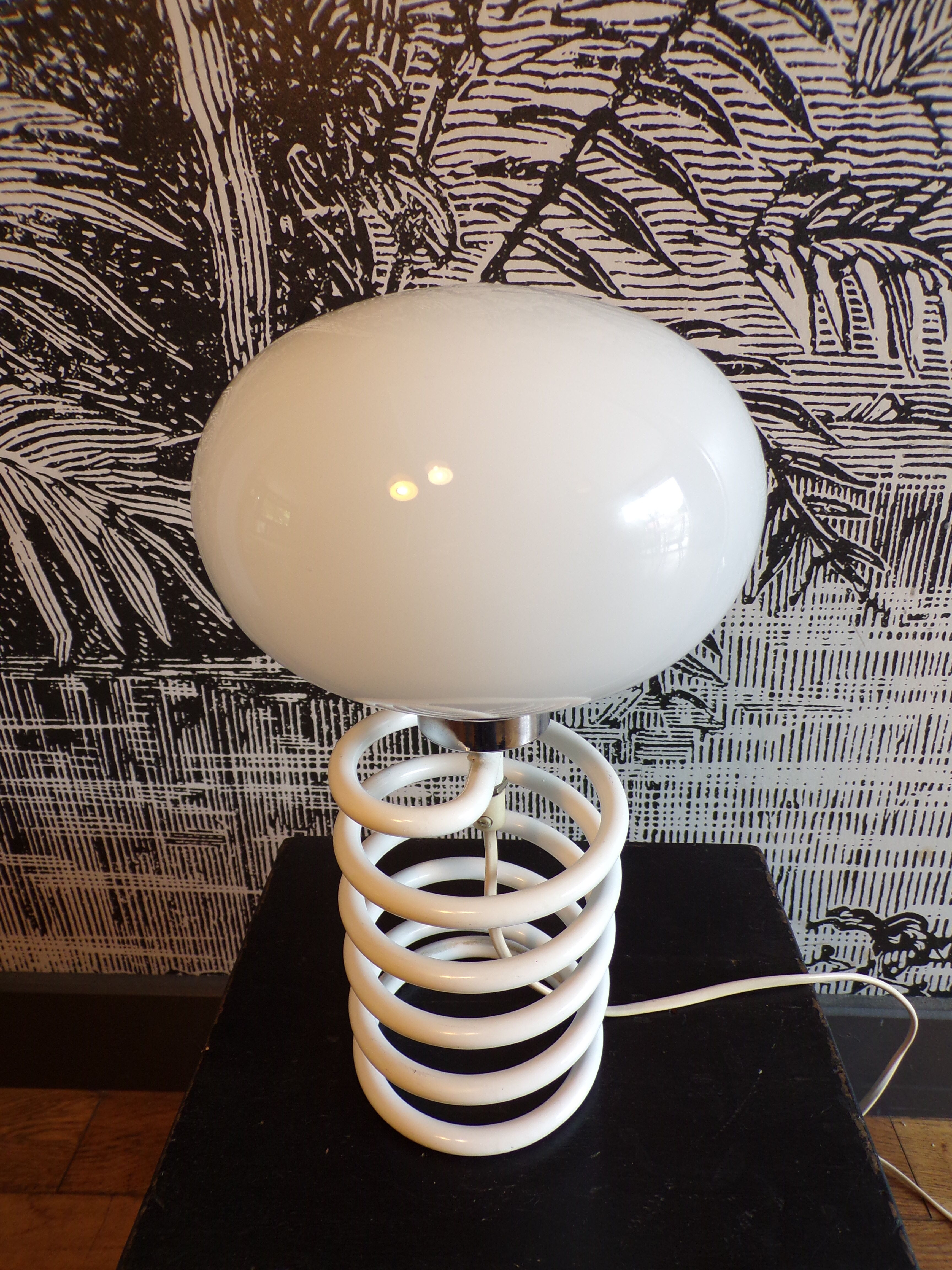 Spring lamp 1970
