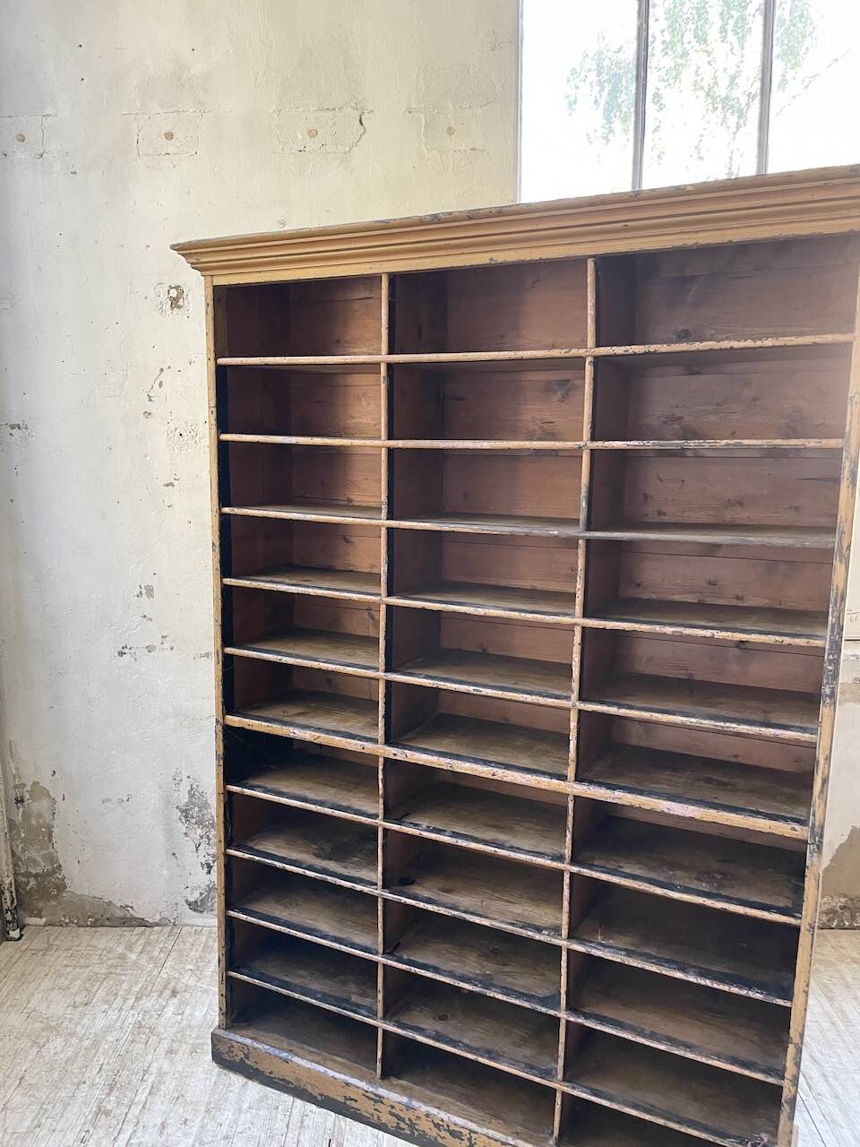 XL 1900 bookcase shelf