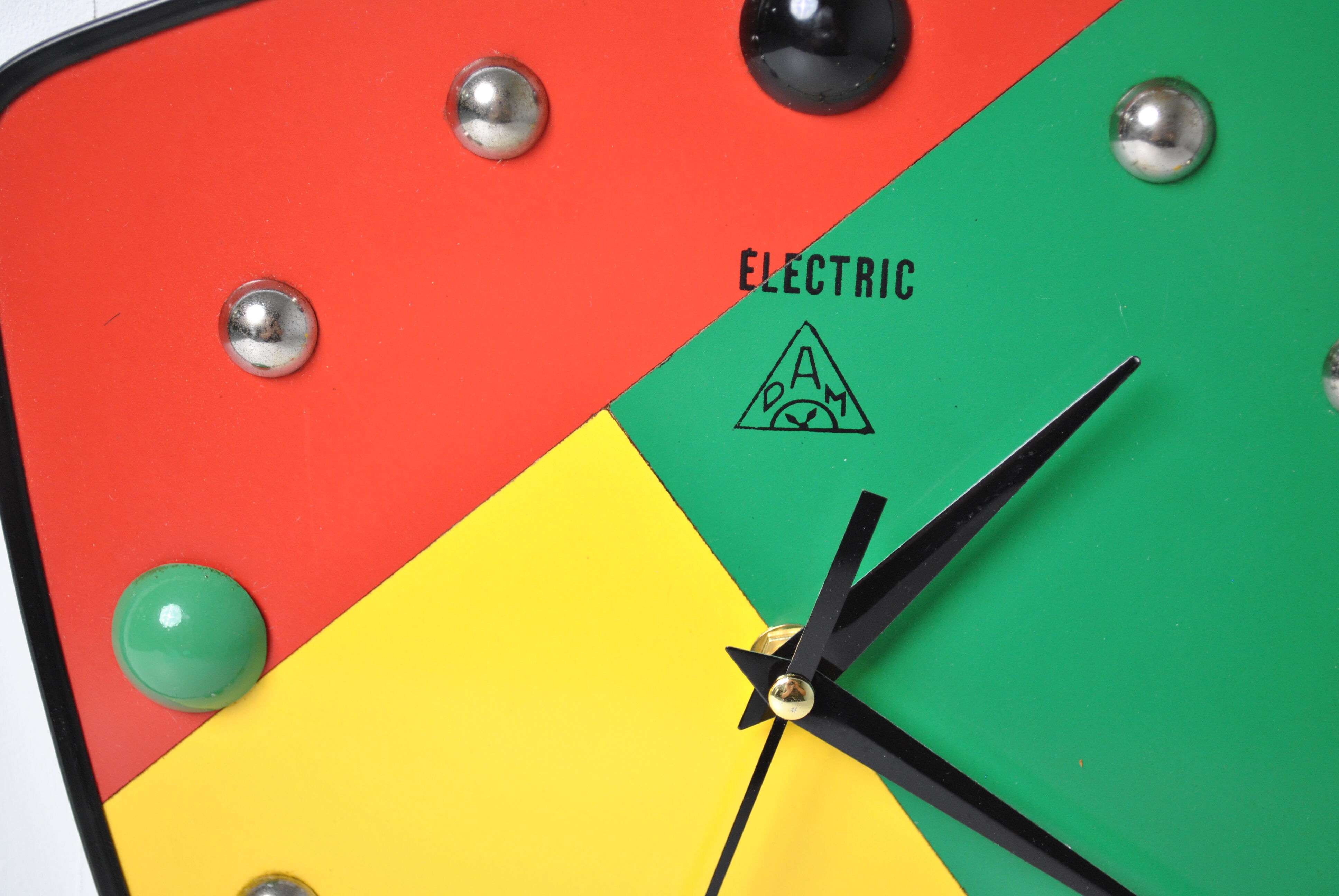 Dam electric clock 1970
