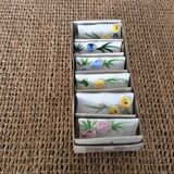 6 porcelain knife holders