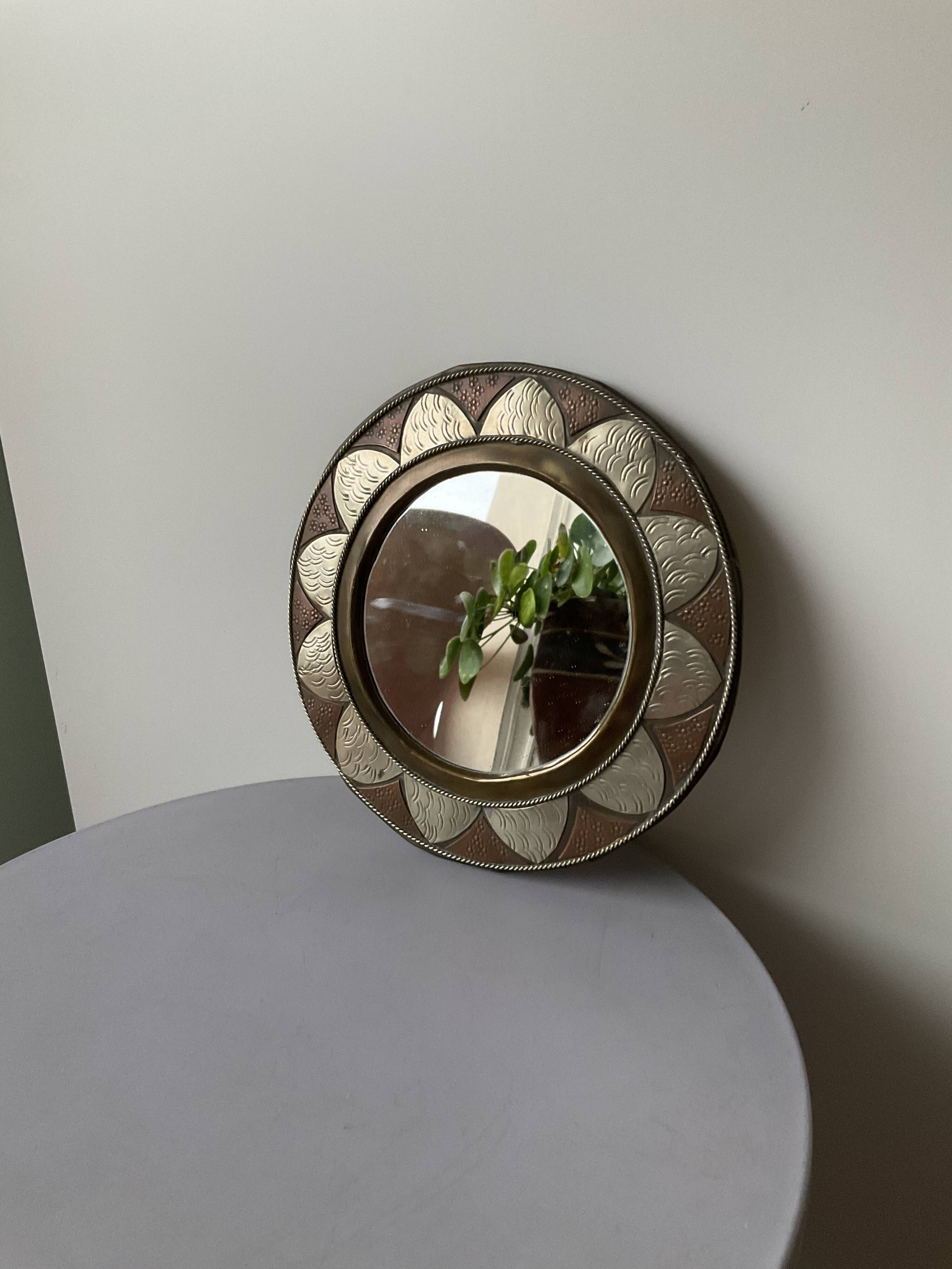 Vintage oriental round mirror 18cm