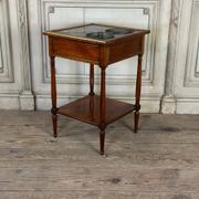 Refreshment table in mahogany, grey marble top, two zinc buckets, 18th century.