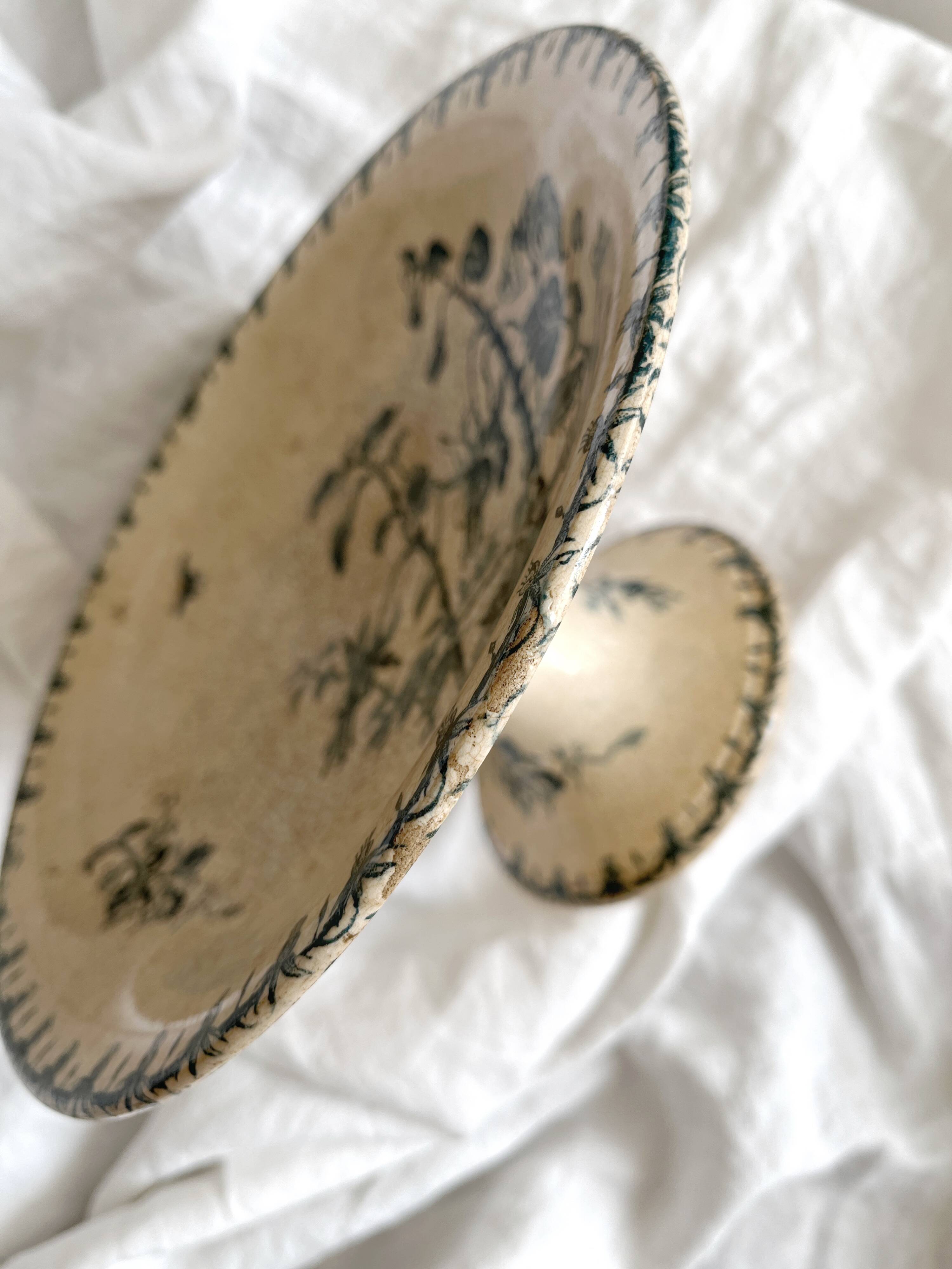 "Fushia" iron earthenware compote dish from Gien circa 1900