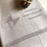 Antique sheet in pure linen tinted in mauve jacana