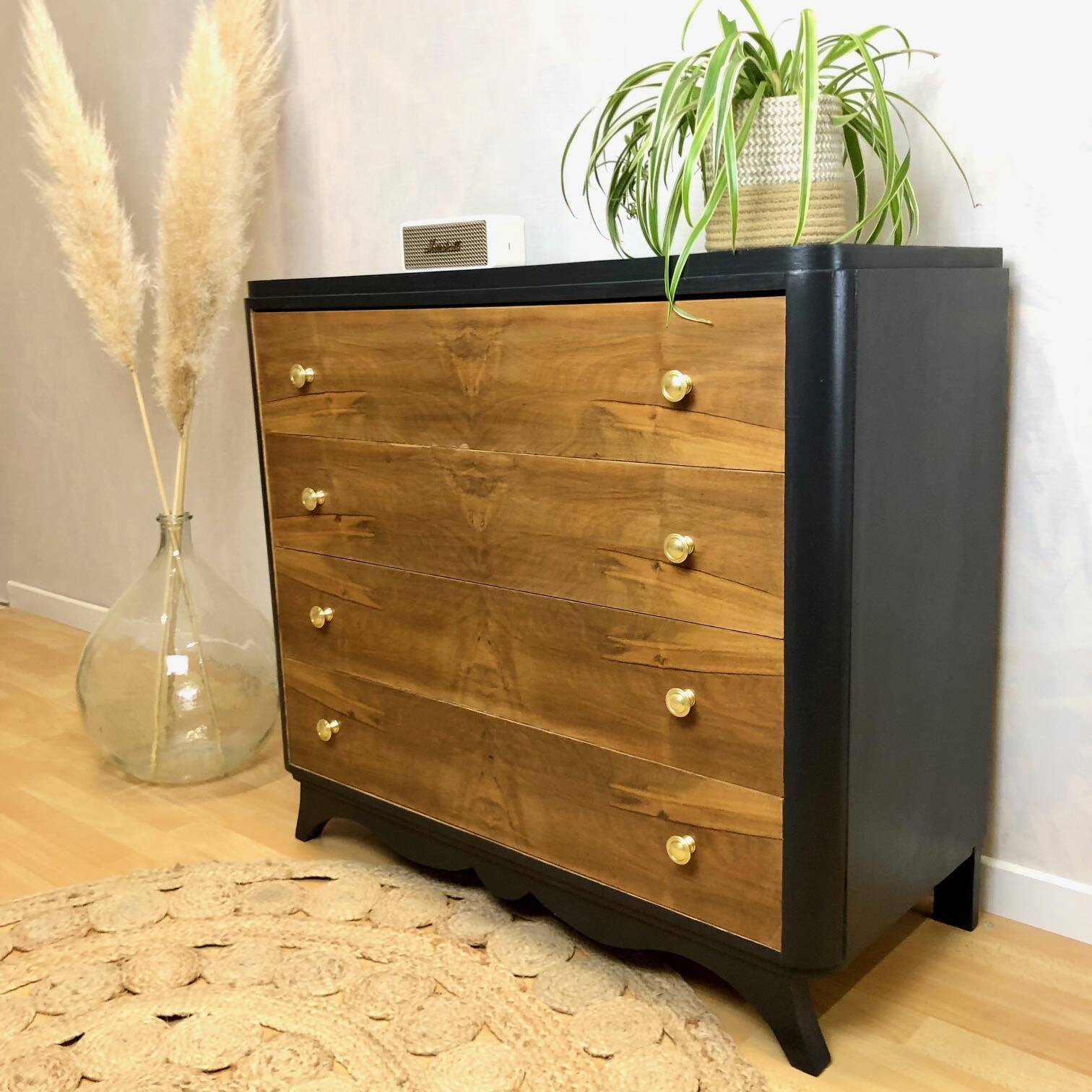 Vintage chest of drawers