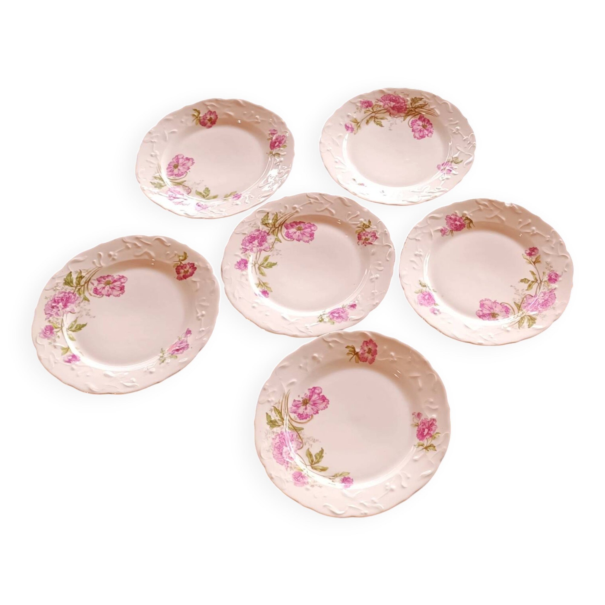 6 assiettes à dessert en faïence ouvragée , 1960's, travail français .