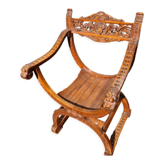Curule throne carved wood