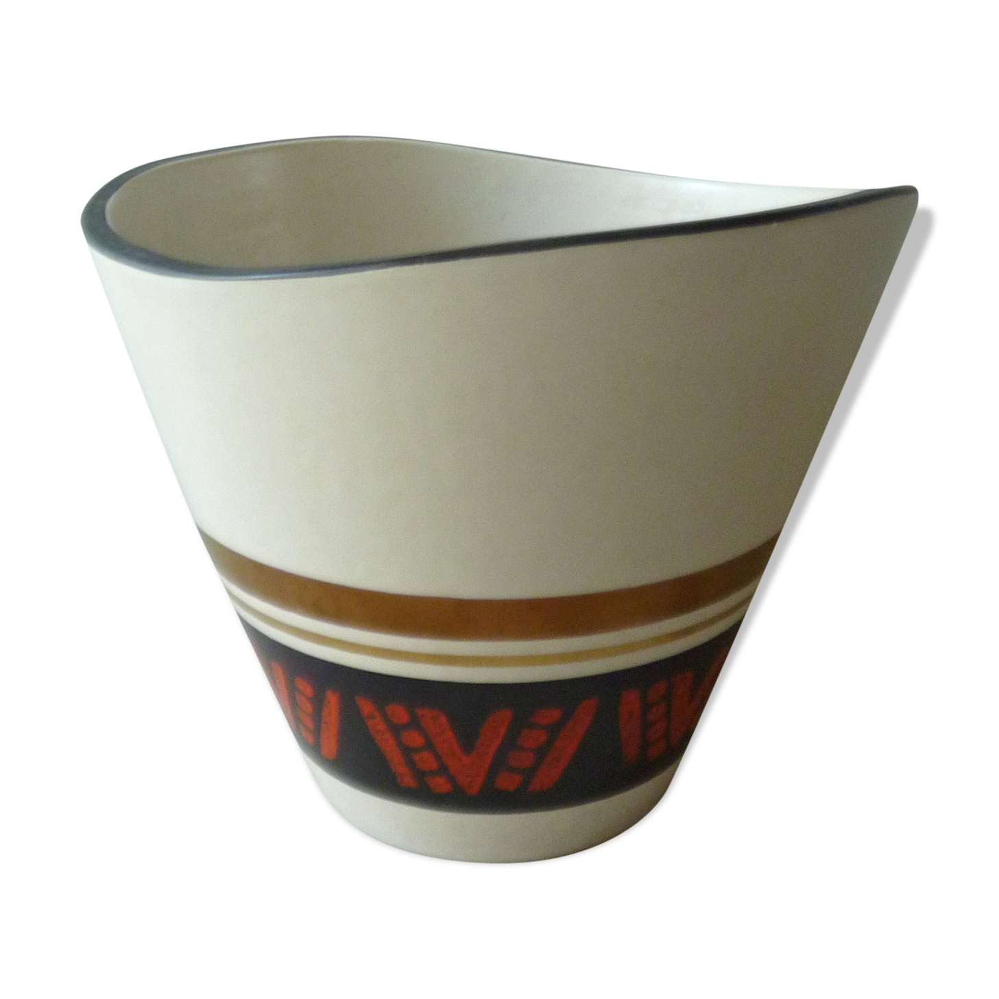 Ceramic pot cover from the 60s