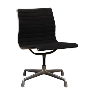 Eames office chair for Herman Miller EA 106