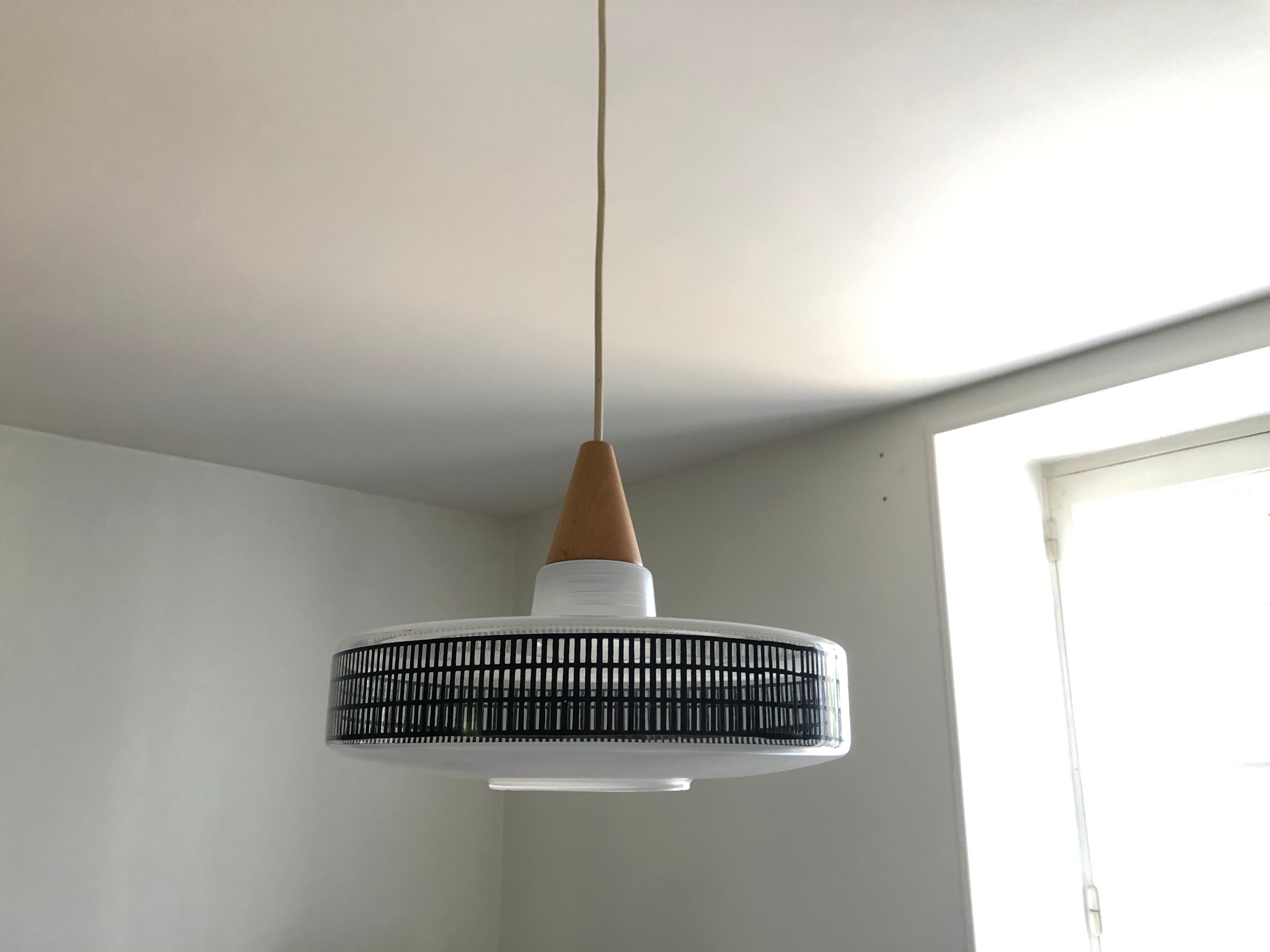 Scandinavian saucer suspension 1960