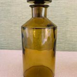 Apothecary bottle