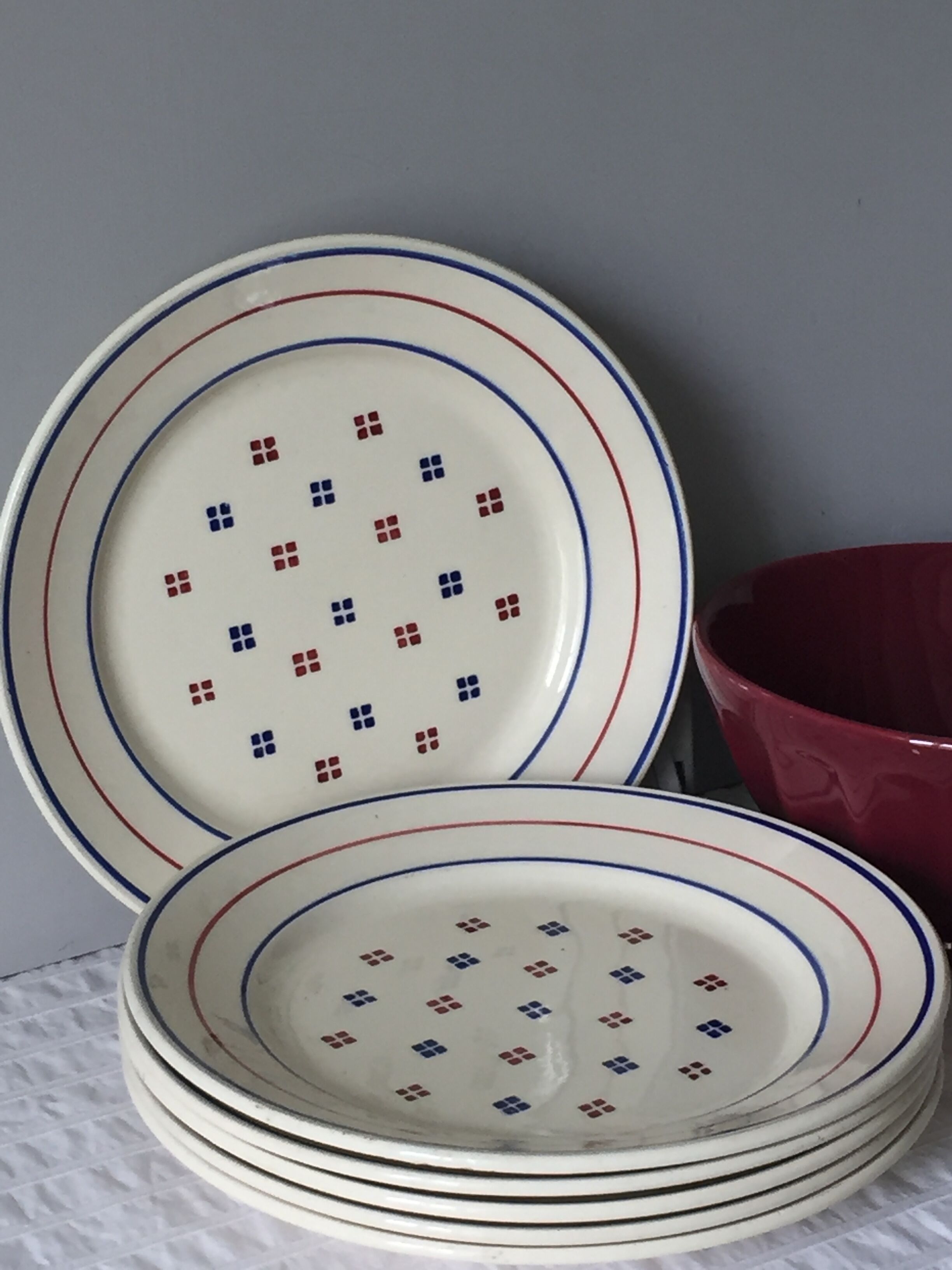 6 flat plates - Luneville, Madeleine model