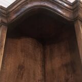 Wooden corner unit 220 cm high, 40 cm wide and 27 cm deep.