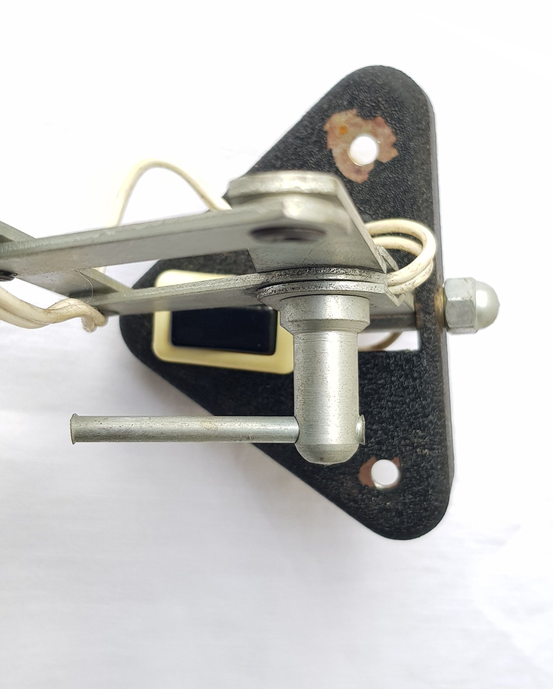 Zig zag style workshop accordion Wall lamp