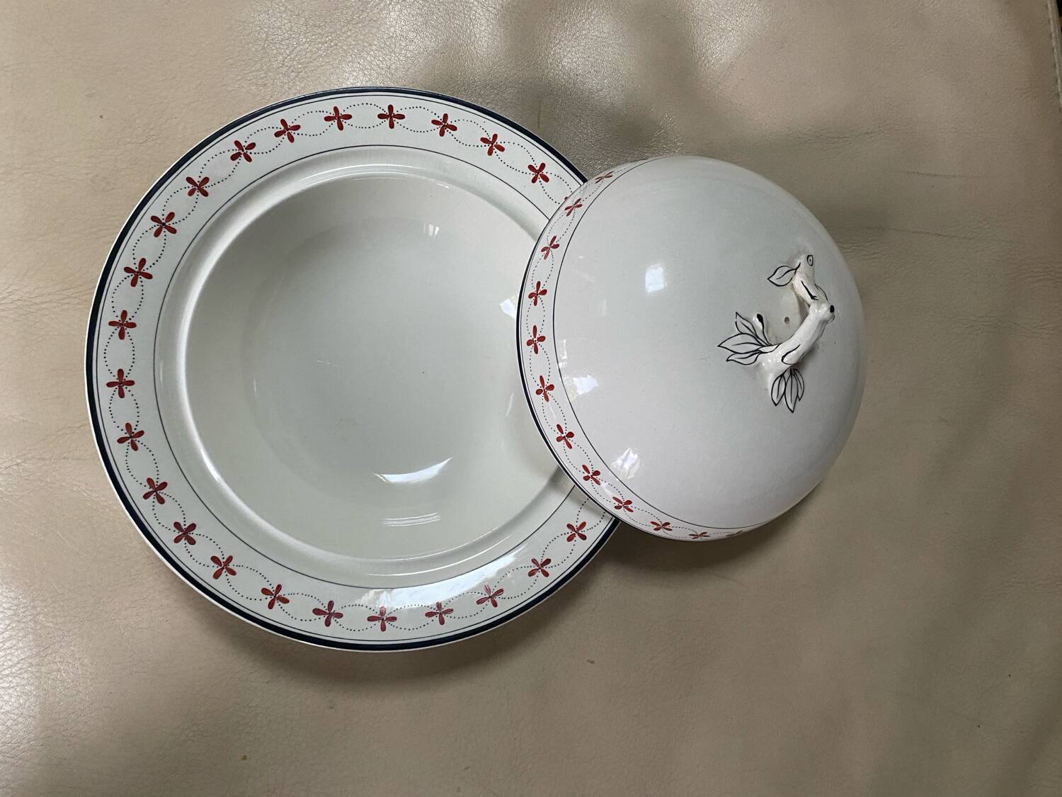 Antique Wedgwood cloche dish
