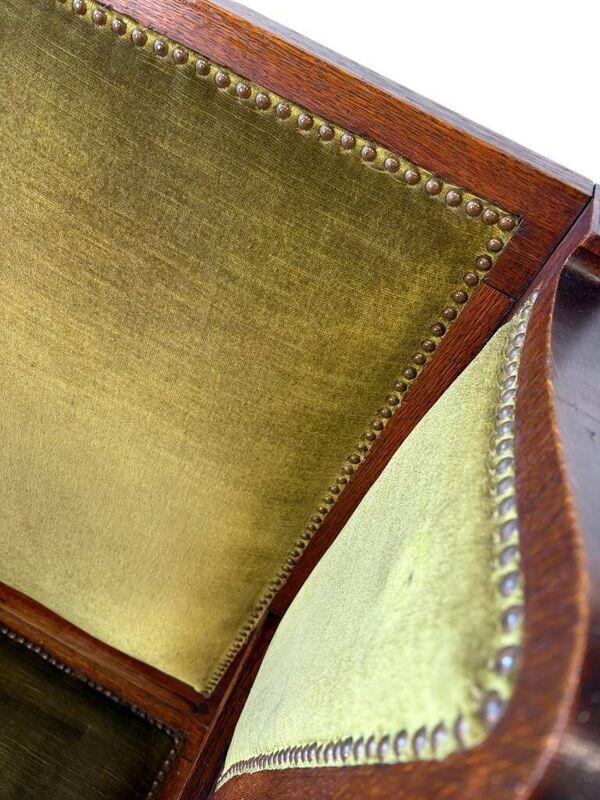 Banc vert en bois antique / banc