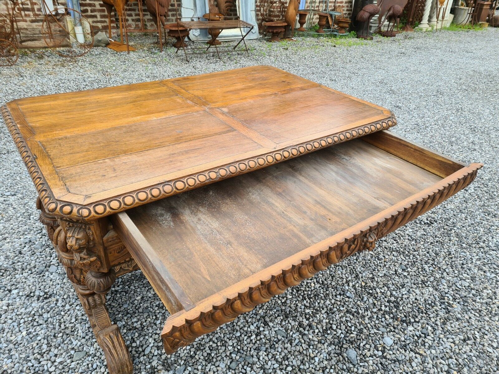Table bureau en chêne style renaissance