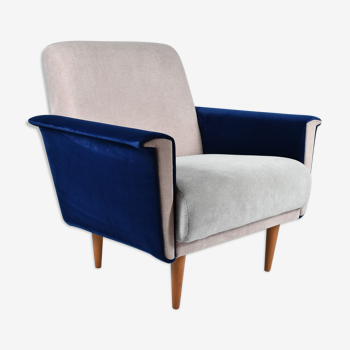 Mid-century velvet armchair, "le flamant", fully restored, 60s