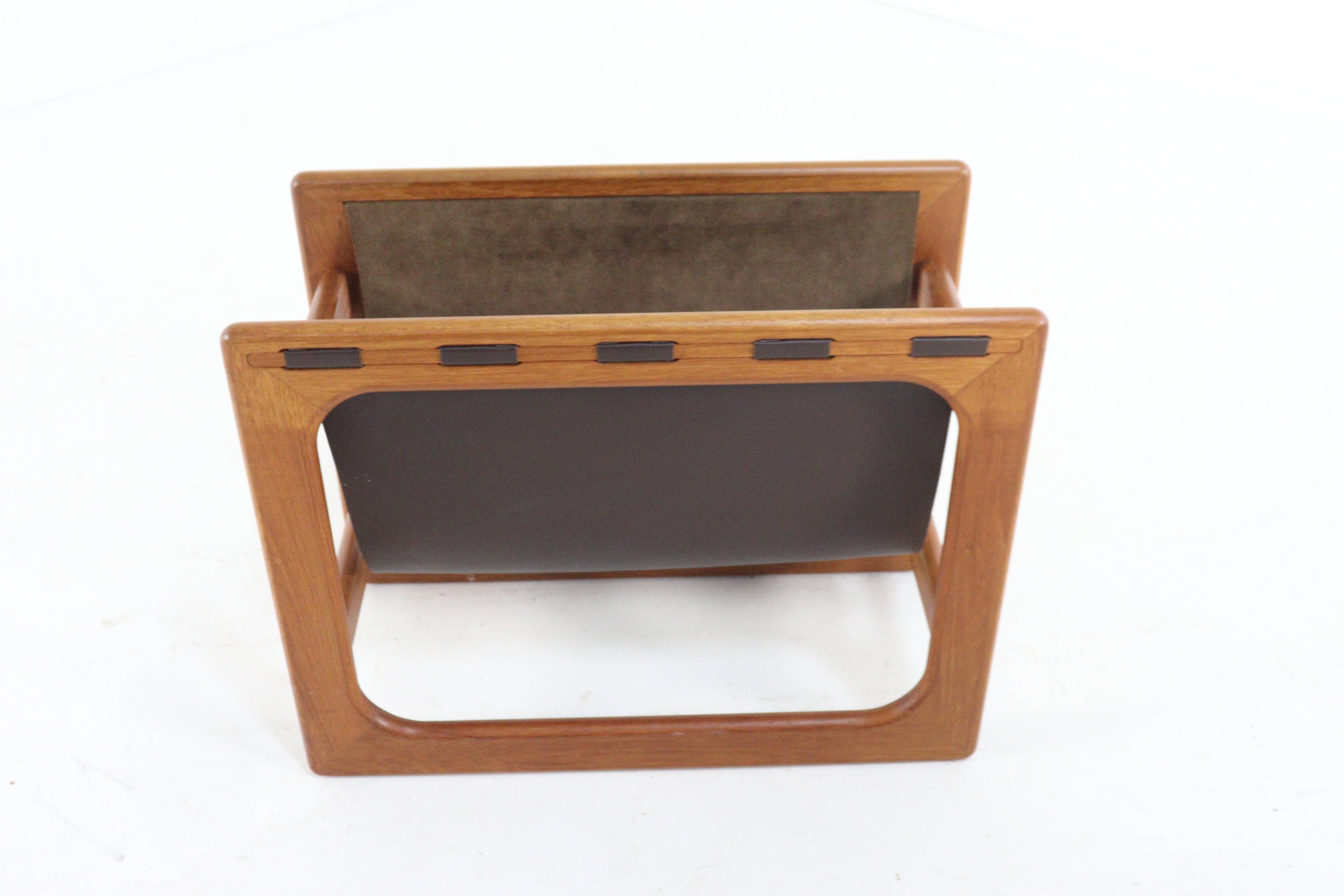 Salin mobler magazine holder - danish design teak