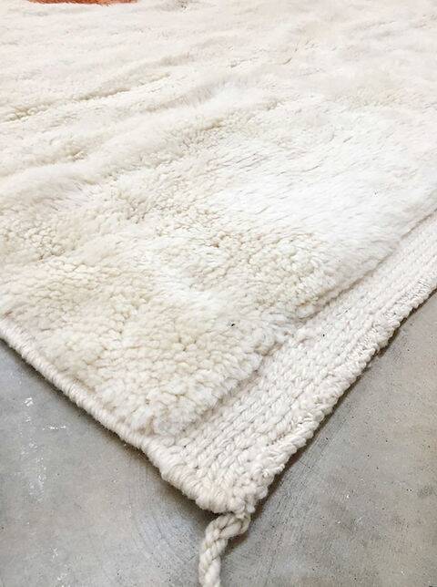 Traditional handmade Beni Ouarin rug size 150 x 250 cm