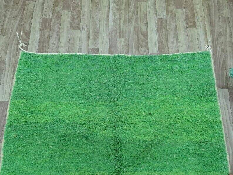 Handmade Moroccan wool Berber rug size 100 x 200 cm