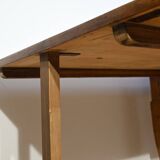 Table régionale en merisier, style Louis XV, milieu XIXème