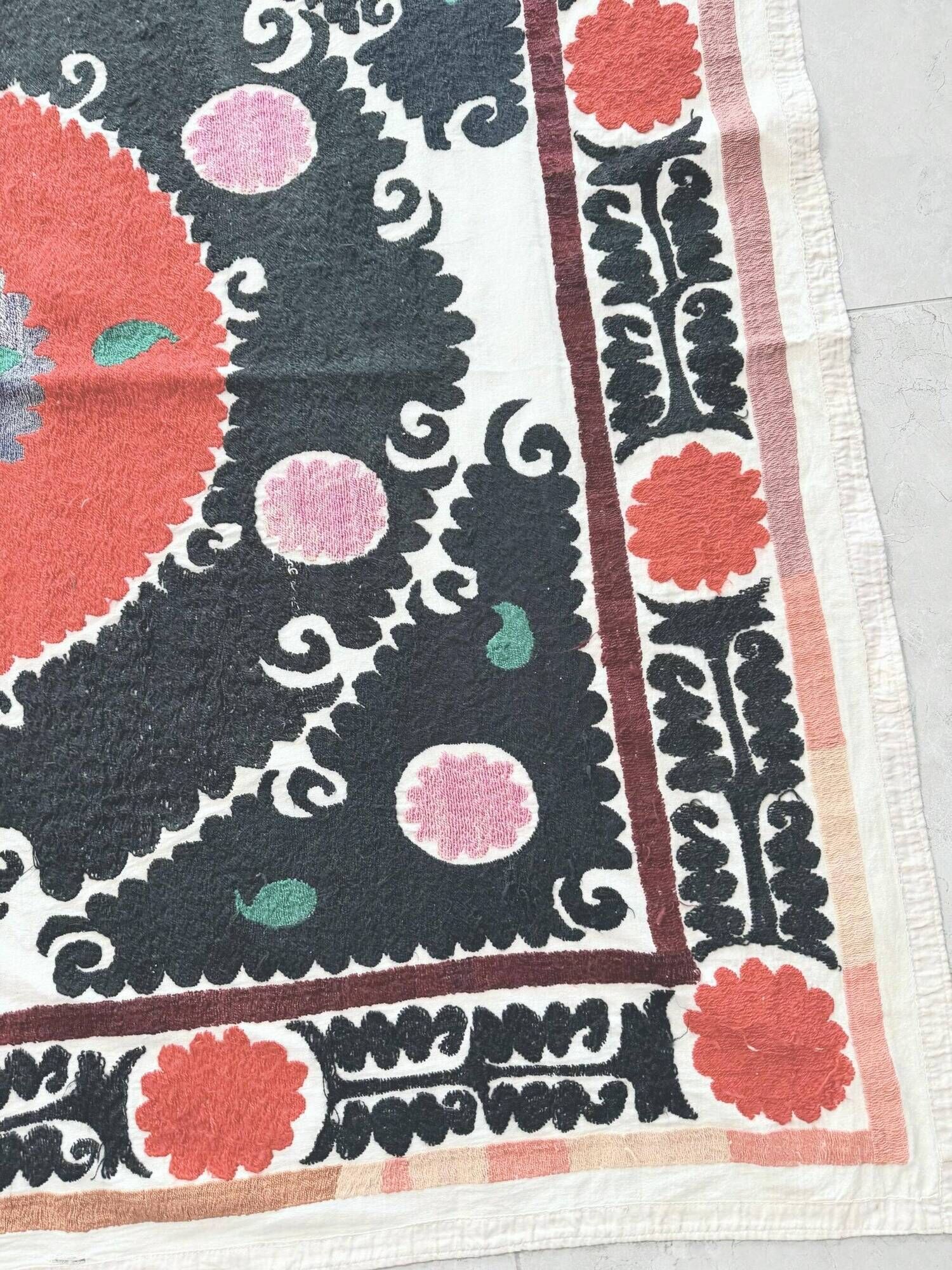 Vintage hand-embroidered tablecloth 127x135 cm