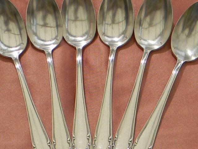 Set of 6 silver-plated teaspoons