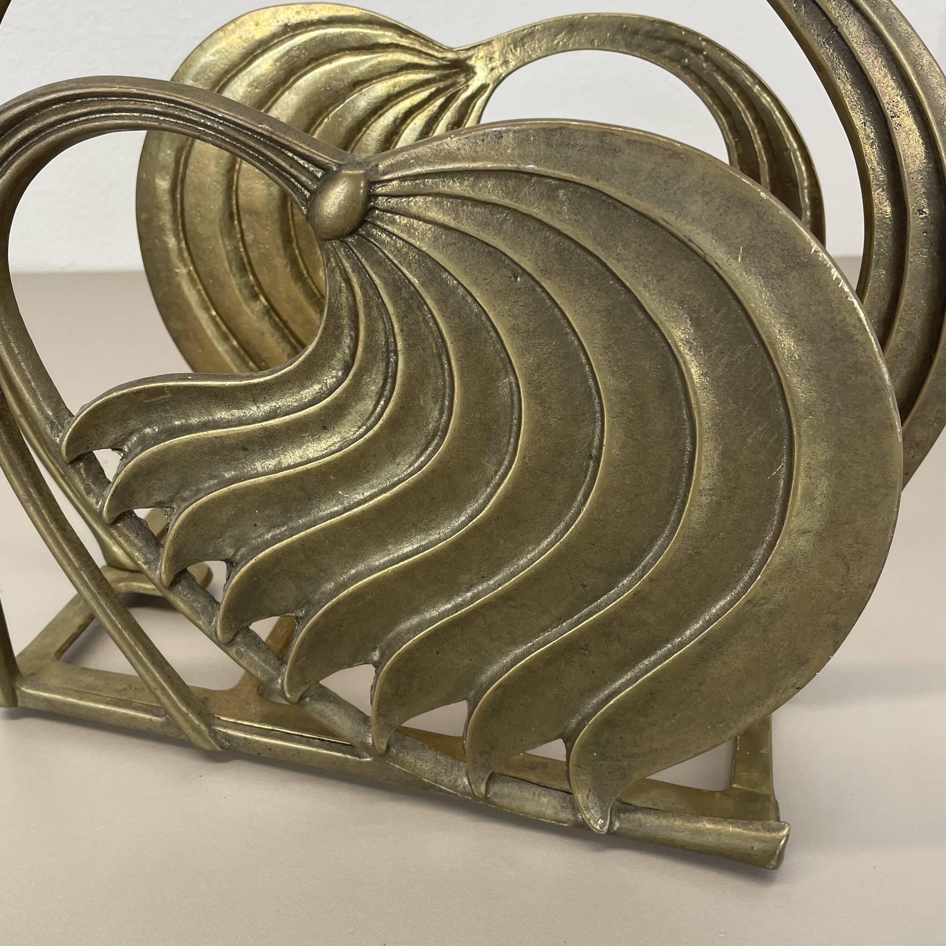 Hollywood Regency 4.8kg Brutalist Solid Brass Magazine Holder Stand, Italy