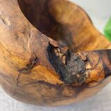 Saladier brutaliste en bois d’Olivier