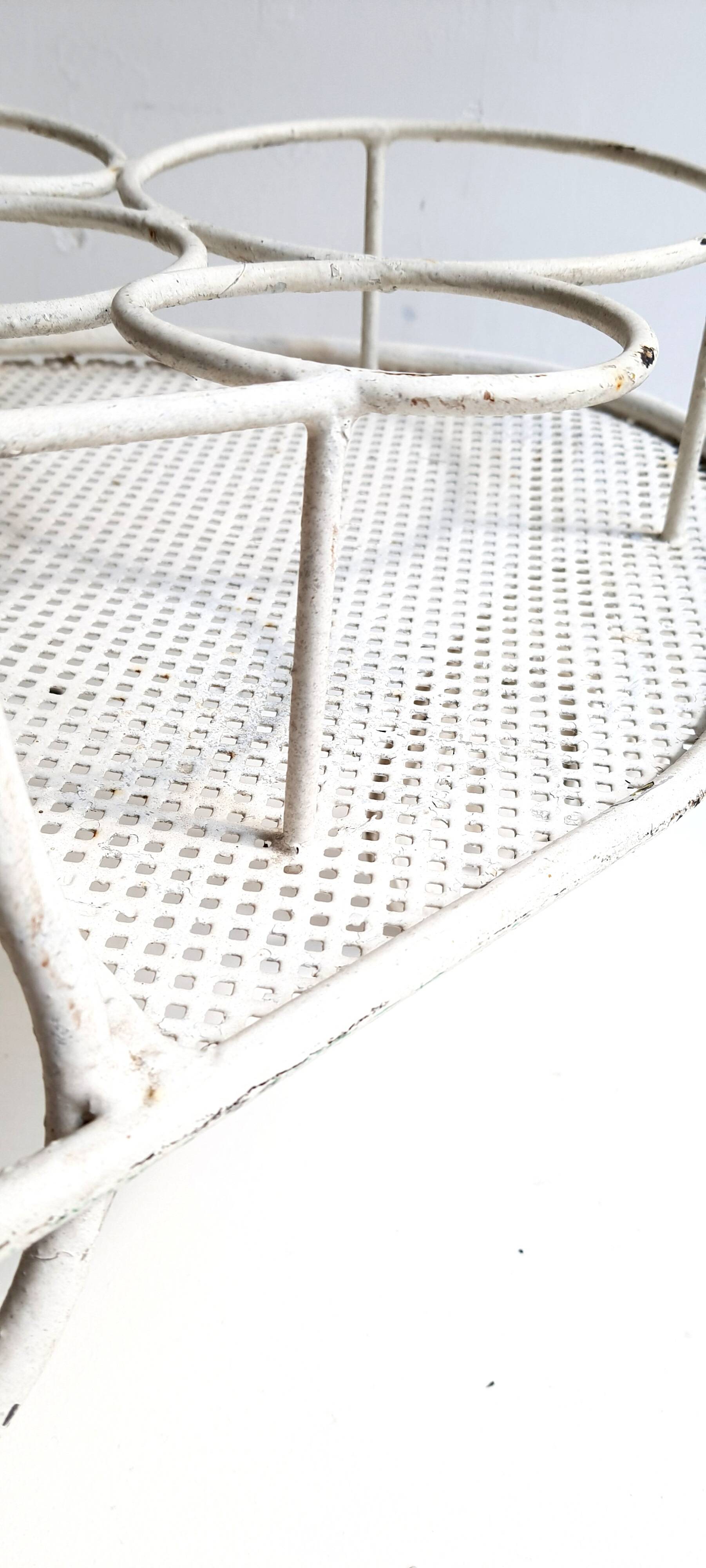 Serving / Rolling bar in white lacquered perforated metal in the style of Matégot Vintage from the 1950s