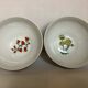 Duo de bols fleurs porcelaine de Paris
