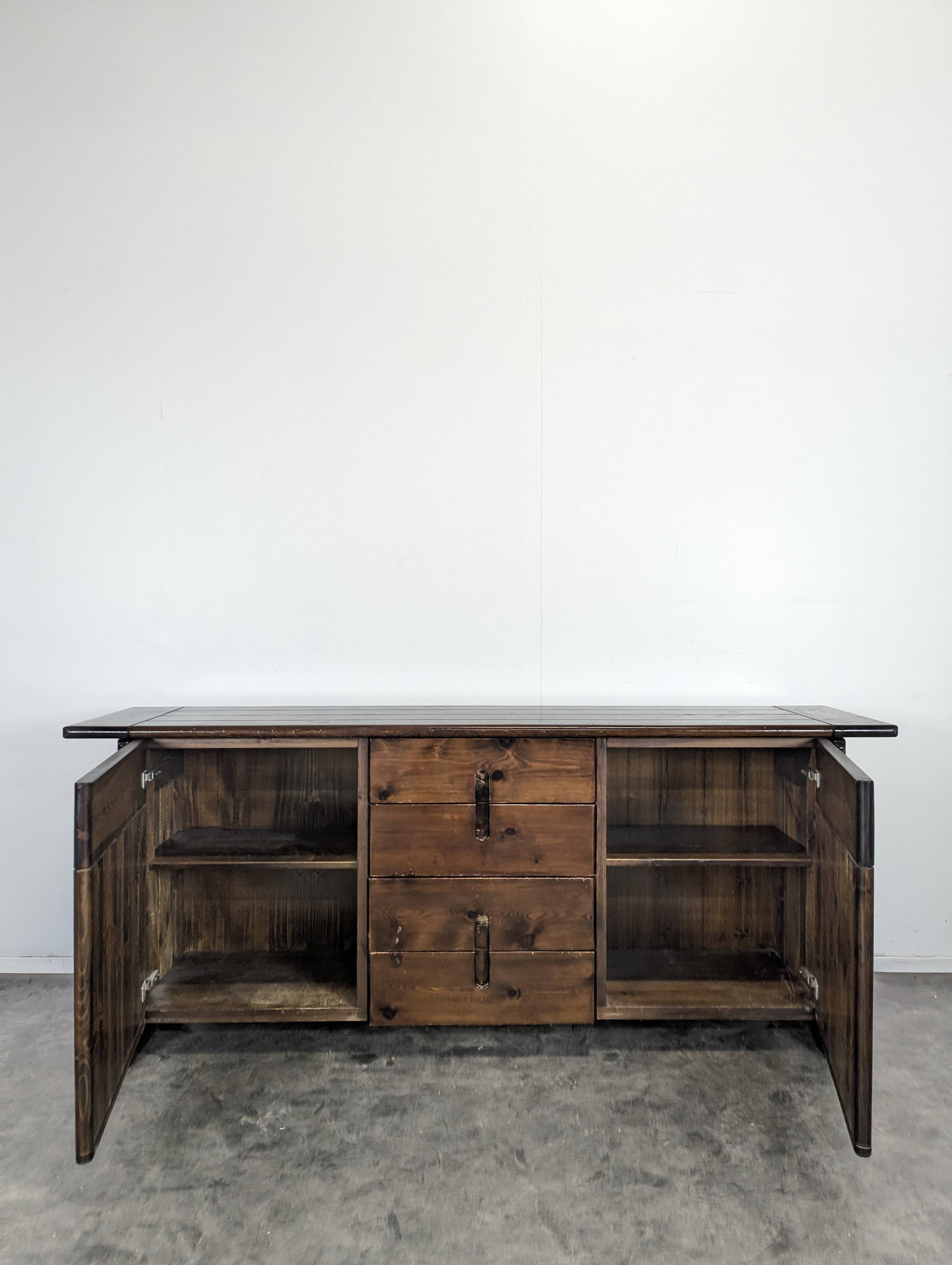 Enfilade in solid pine by Silvio Coppola