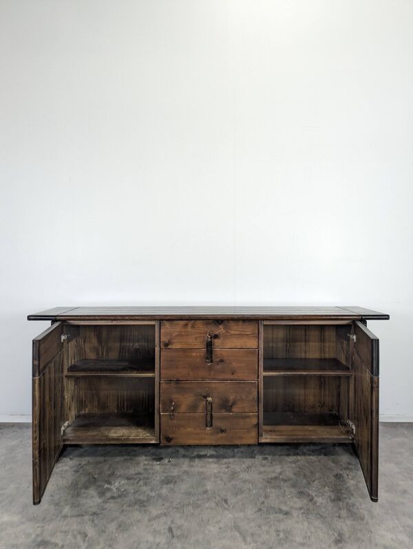 Enfilade en pin massif de Silvio Coppola
