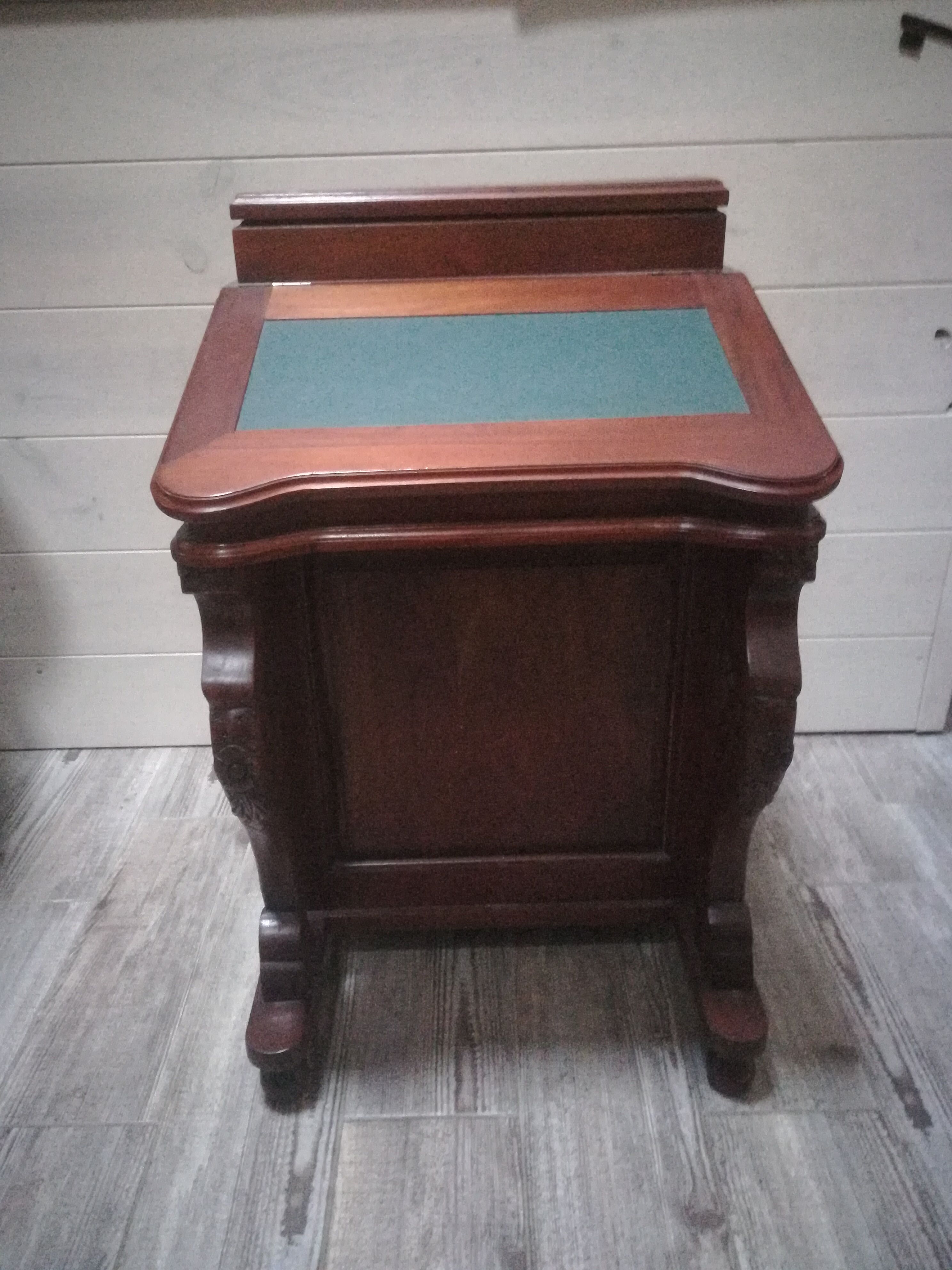 Writing desk