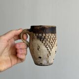Petite tasse ancienne