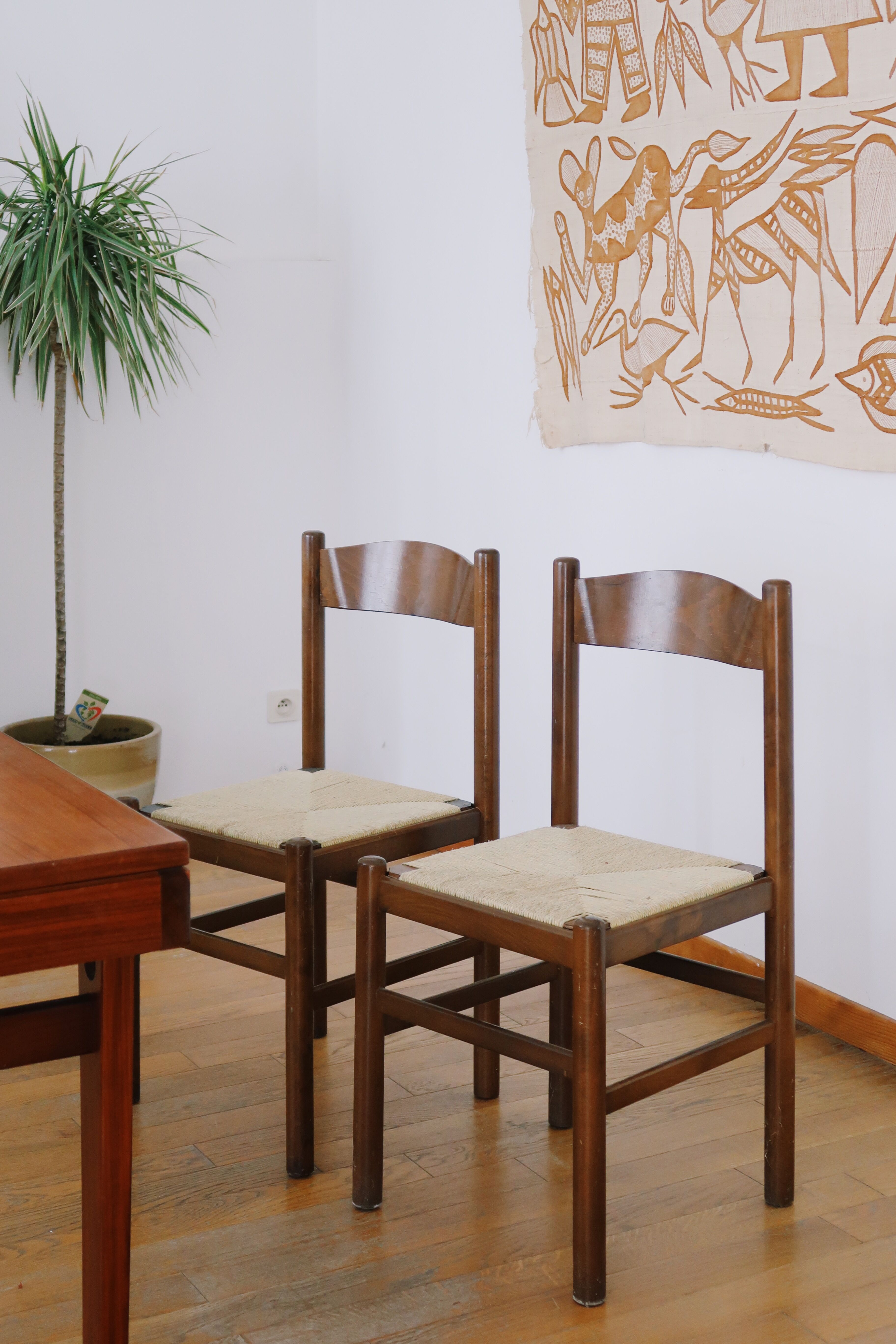 Pair of mulched bistro chairs