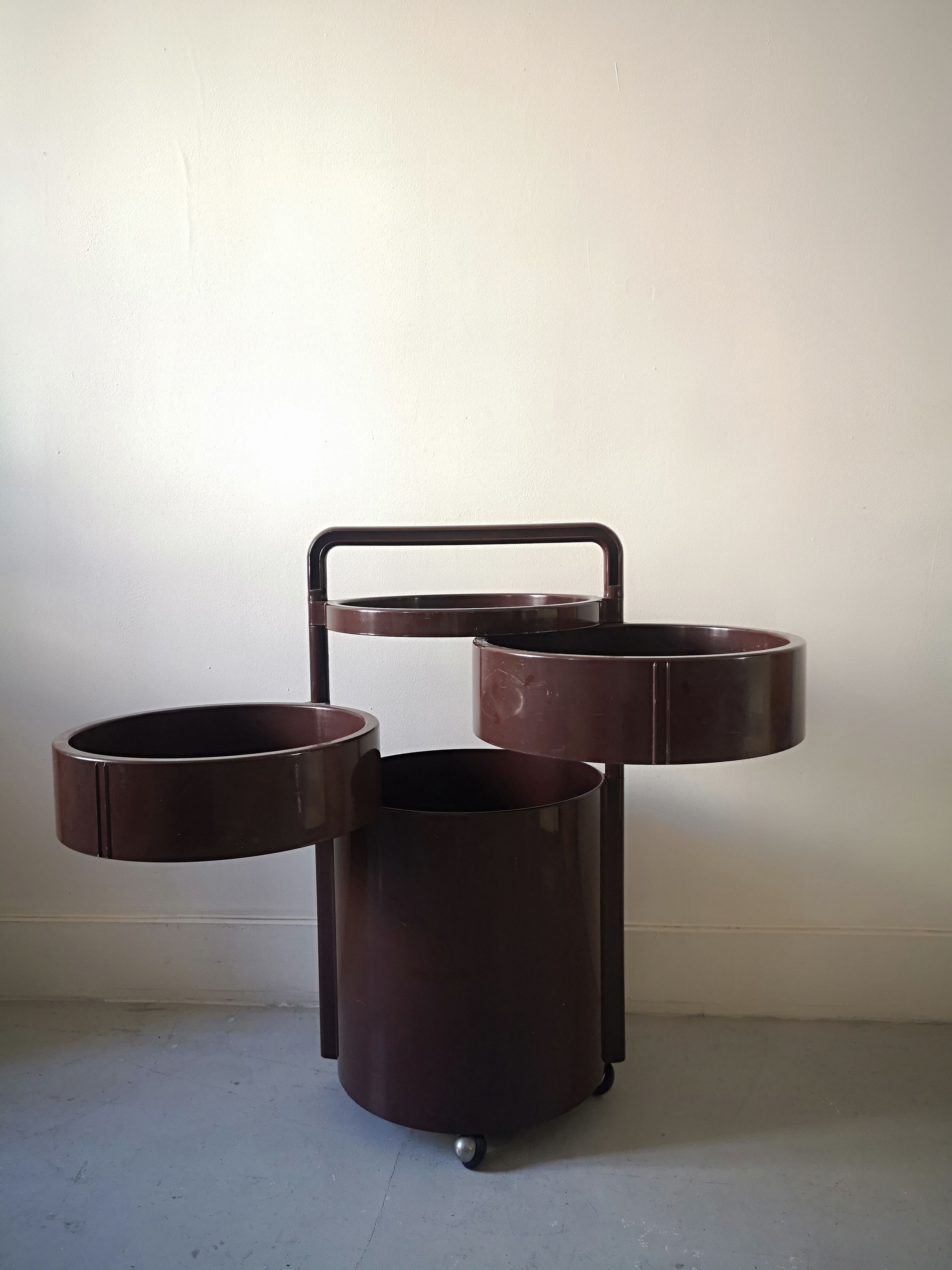 Componibili serving cabinet with Kartell wheel, 1970