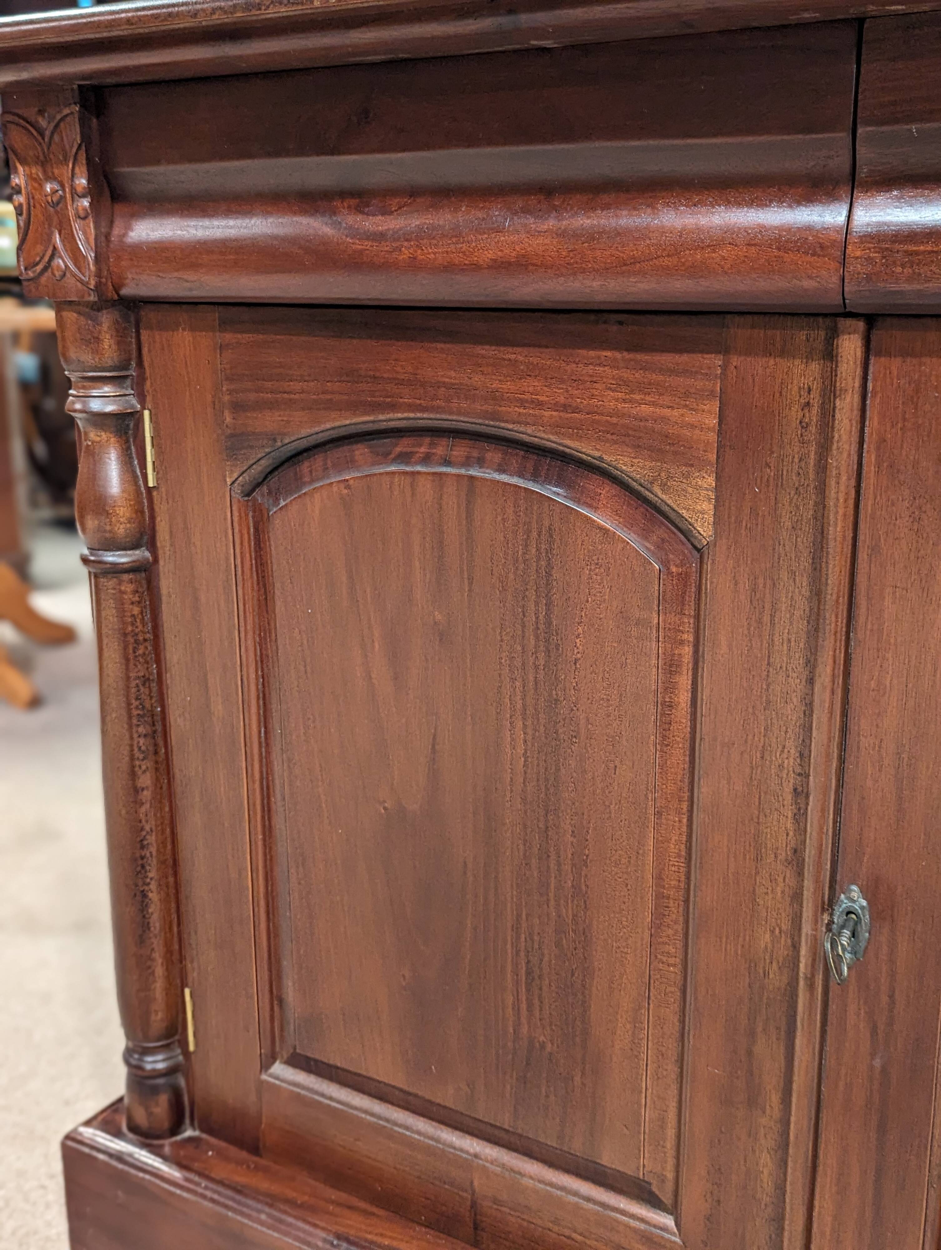 Mahogany serving sideboard