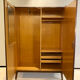 Armoire vintage