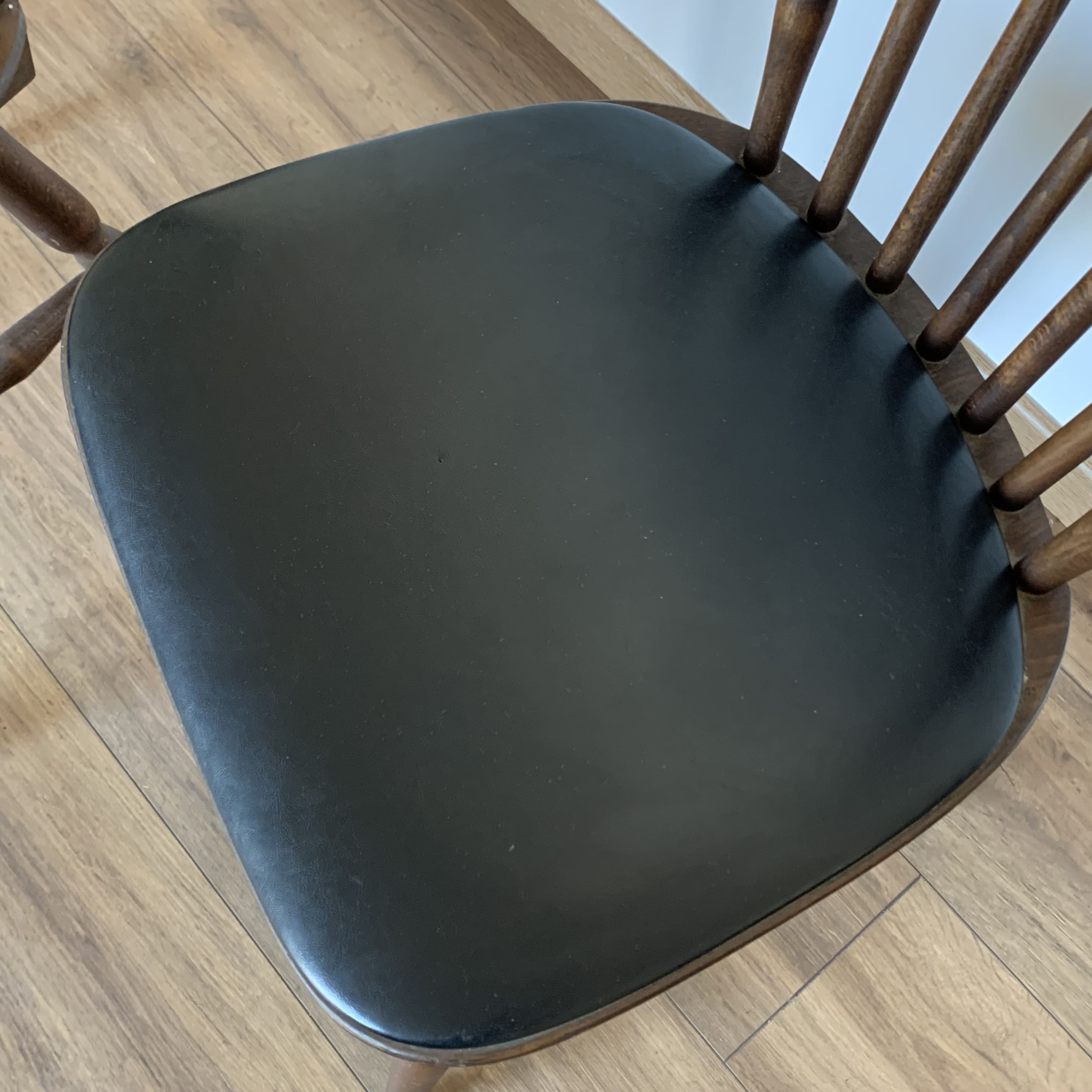 Paire de chaises tacoma de baumann - skaï noir
