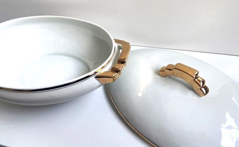 Soup Tureen Vegetable Dish Serving Plate Centrepiece Fine Porcelain Unmarked
